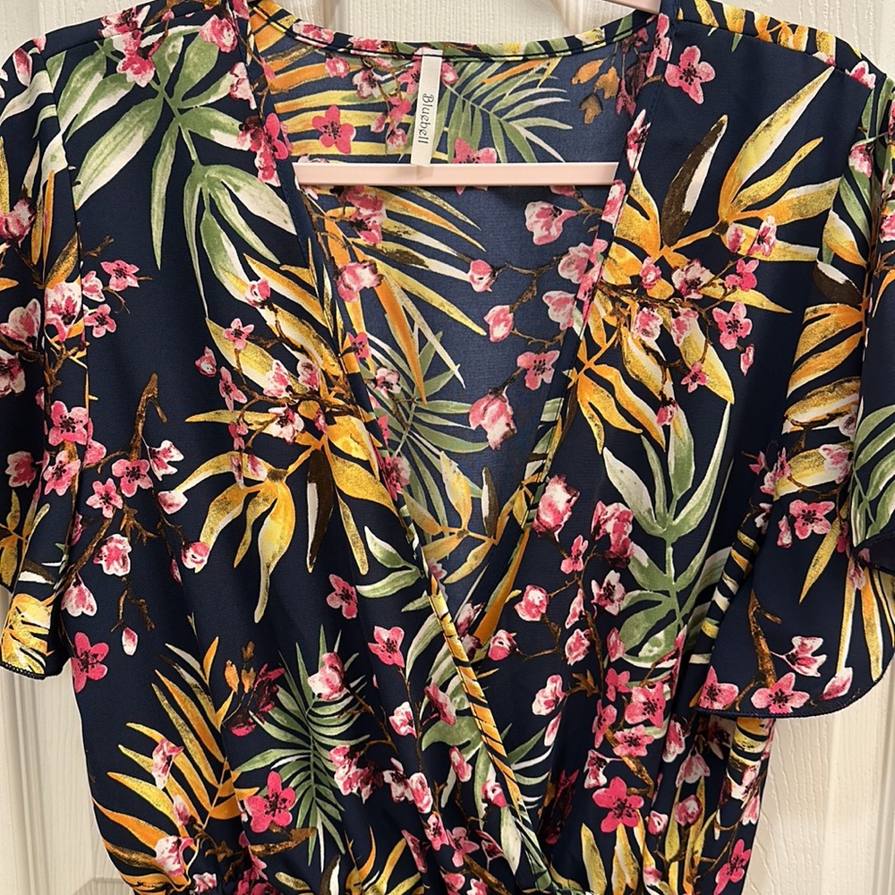 Tropical top - Picture 2 of 8